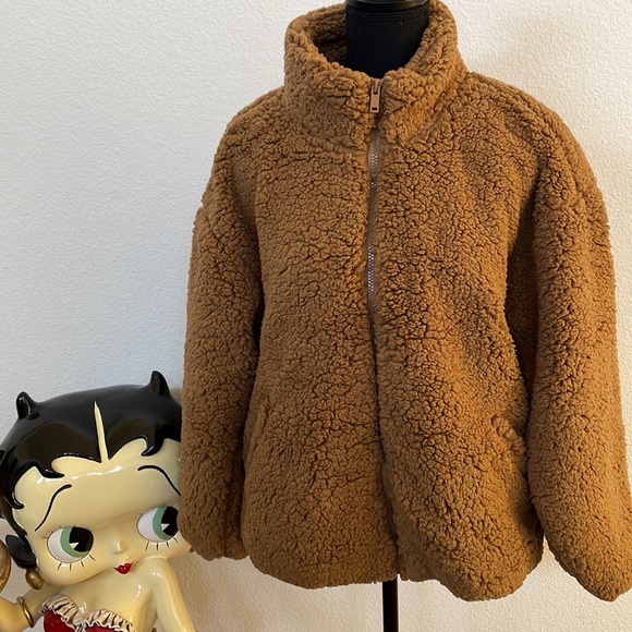Teddy Coat by Nine West. Camel Size PL - Picture 2 of 7